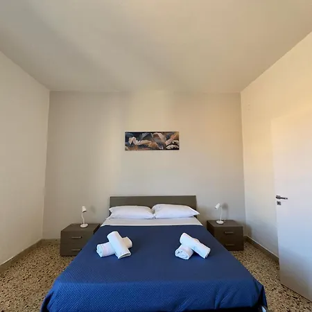 Sea La Vie Apartment *